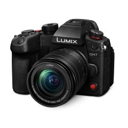 Panasonic Lumix GH7 Gehäuse mit Lumix 12-60mm F3.5-5.6 (DC-GH7ME)