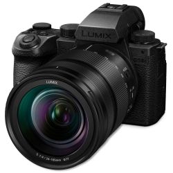 Panasonic Lumix S5M2X Body + S-R24105E Lens (DC-S5M2XME)