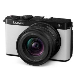 Panasonic Lumix S9 Gehäuse + S-R1840 Objektiv Smokey White (DC-S9NE-W)